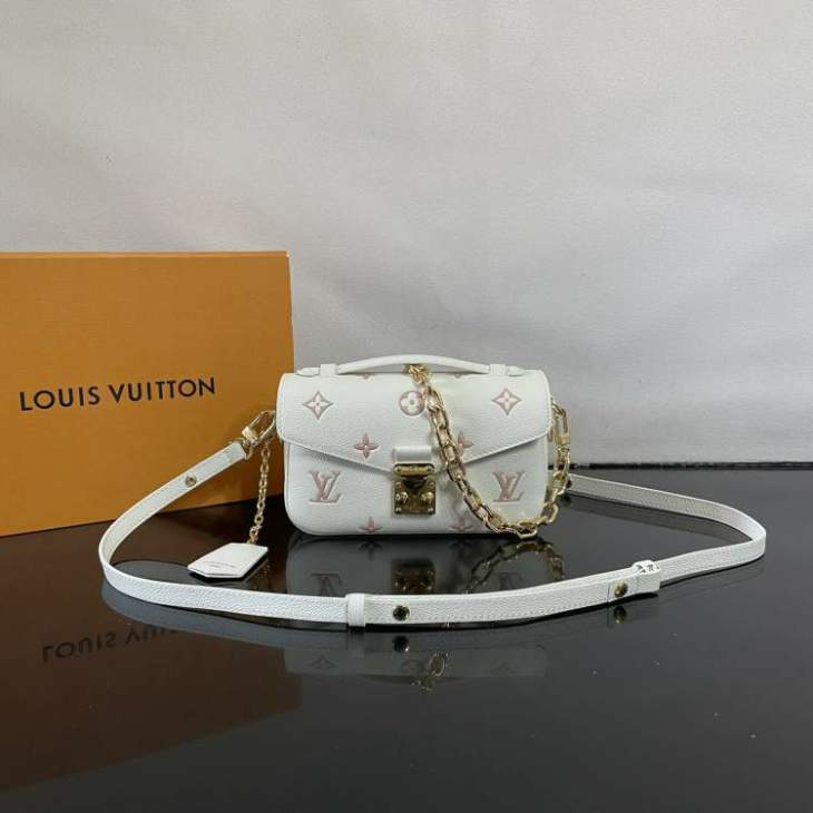 Picture of Louis Vuitton Handbags _SKUfw223583175fw